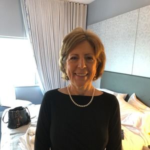 Meet your Posher, Claire